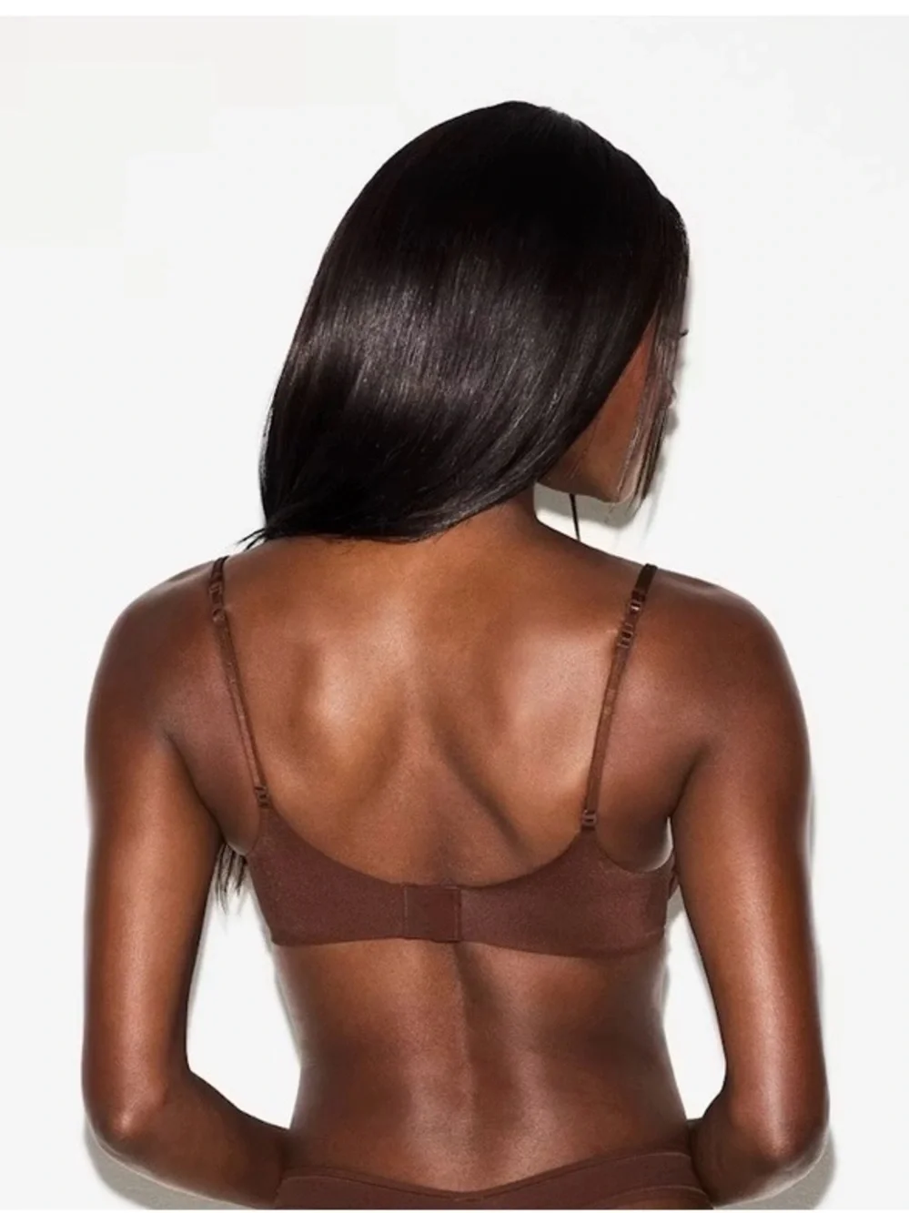 SKIMS Ultimate Super Push-Up Bra Color Cocoa - Picture 2 of 3